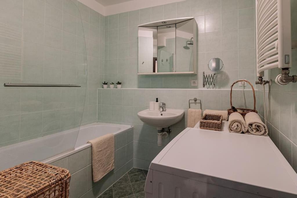 Apartmán Family Aquarium Haven Bratislava Exteriér fotografie